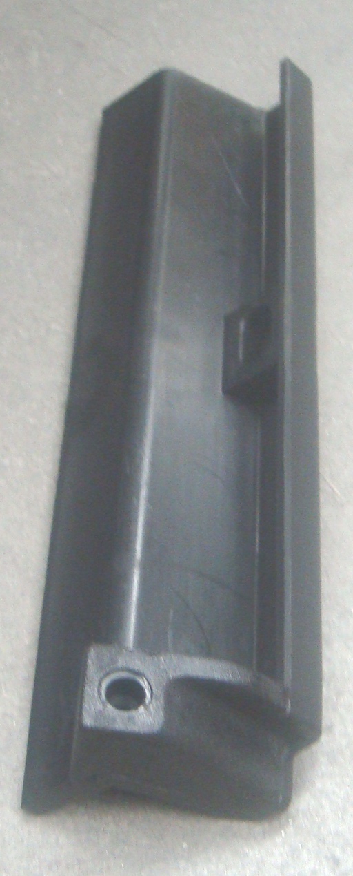 5E904045.jpg